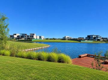 Terreno · 948m² · Terreno Lote a La Laguna en Venta Financiado Ubicado en Los Puentes, Nordelta, Tigre