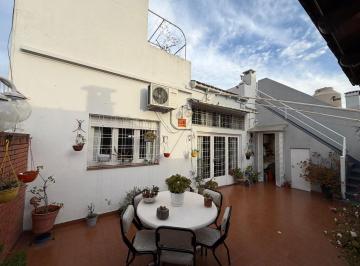 PH · 127m² · 5 Ambientes · 1 Cochera · Piso Unico, con Patio, Terraza, Cochera/local