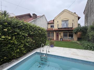 Casa · 150m² · 5 Ambientes · Casa en Venta en Talcahuano Al 1200, Martínez, San Isidro - 5 Ambientes