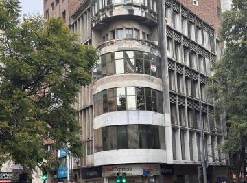 Oficina comercial · 90m² · 4 Ambientes · Oficina en Alquiler Marcelo T. de Alvear, Centro