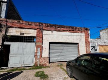 Bodega-Galpón · 194m² · 5 Ambientes · Galpón en Venta Barrio Ludueña