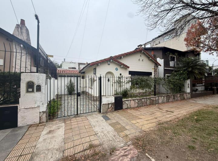 Casa · 209m² · 4 Ambientes · 1 Cochera