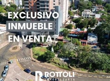 Casa · 200m² · 8 Ambientes · 1 Cochera · Casa en Venta - Costanera Posadas