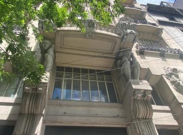 Oficina comercial · 1960m² · Local en Congreso