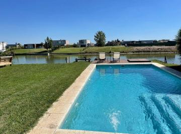 Casa · 262m² · 6 Ambientes · 6 Cocheras · Casa en Venta en San Sebastian, Escobar, G. B. a. Zona Norte