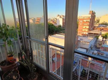 Departamento · 46m² · 2 Ambientes · Hermoso Dos Ambientes con Balcón en Flores