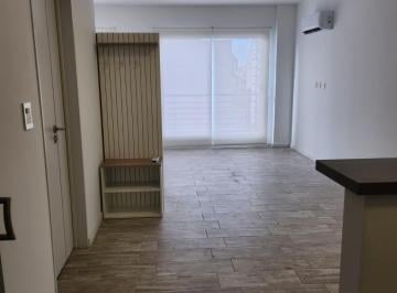 Departamento · 38m² · 1 Ambiente · Alquiler Monoambiente Grande en Flores