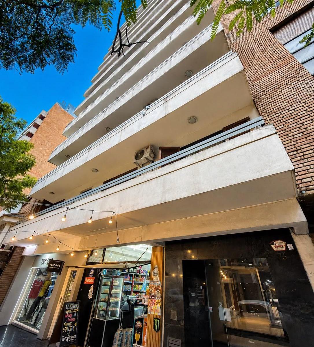 Calle Juan Pueyrredon 76