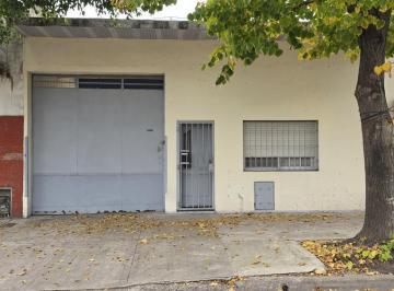 Casa · 190m² · 3 Ambientes · 4 Cocheras · Casa en Villa Soldati