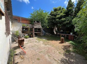 Terreno · 240m² · 3 Ambientes · 1 Cochera · Venta Casa Lote en Esquina Ideal Inversor Apto Crédito en Ing Maschwitz Centro Escobar