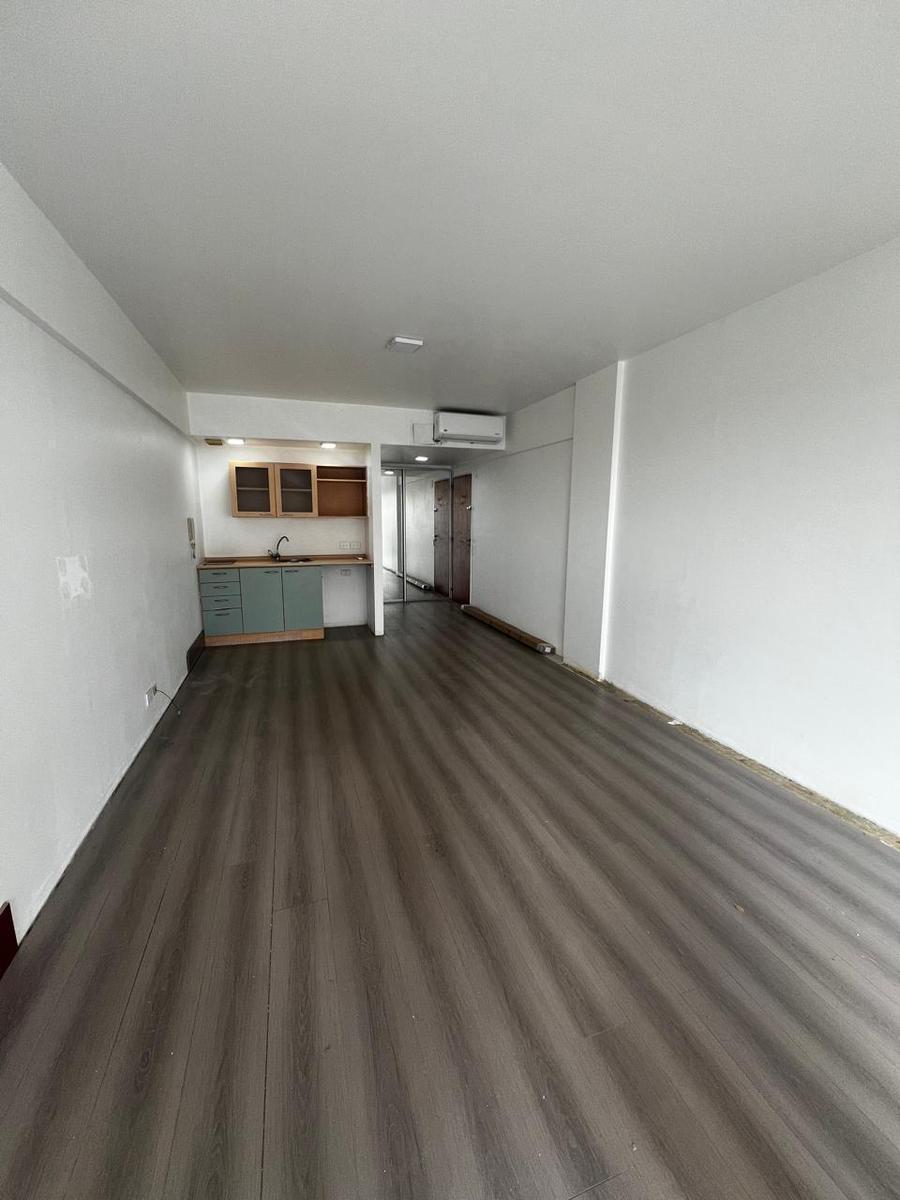 Alquiler Anual Departamento Monoambiente con Balcón en Concord Pilar