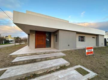 Casa · 302m² · 12 Ambientes · 2 Cocheras · Gran Propiedad en Venta Sobre Av Buenos Aires - Tierras del Fundador, Almafuerte