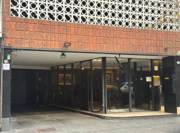 Garage · Recoleta: Arenales y Laprida Cochera en Venta Oportunidad