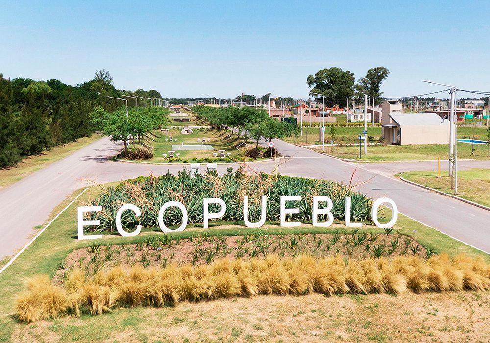 Calle Riobamba Entre el Avellano y el Almendro, EcoPueblo, Alvear