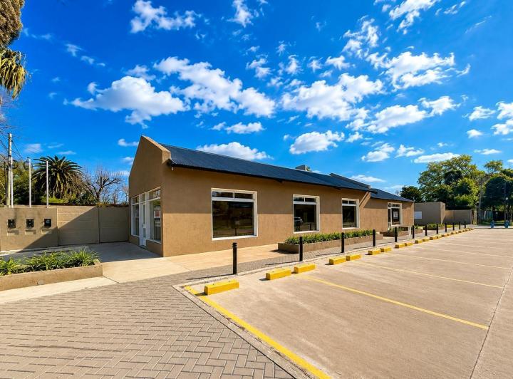 Local comercial · 150m² · 14 Cocheras