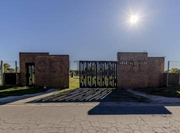 Terreno · 308m² · Lote en Barrio Cerrado "Pasaje Gonnet"