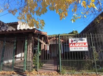 Casa · 102m² · 5 Ambientes · 1 Cochera · Casa en Moreno