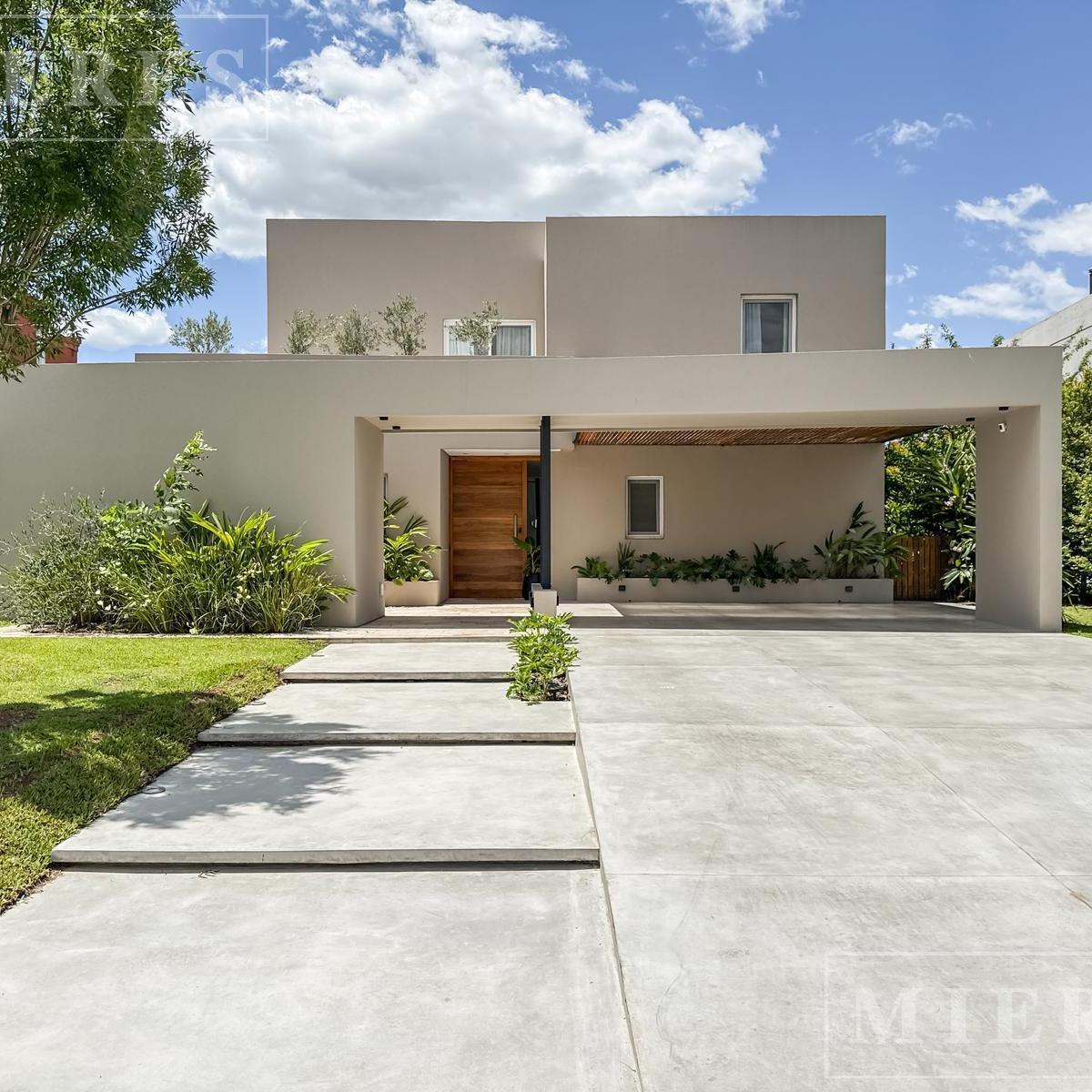 Casa en Venta al Lago en Virazon, Nordelta