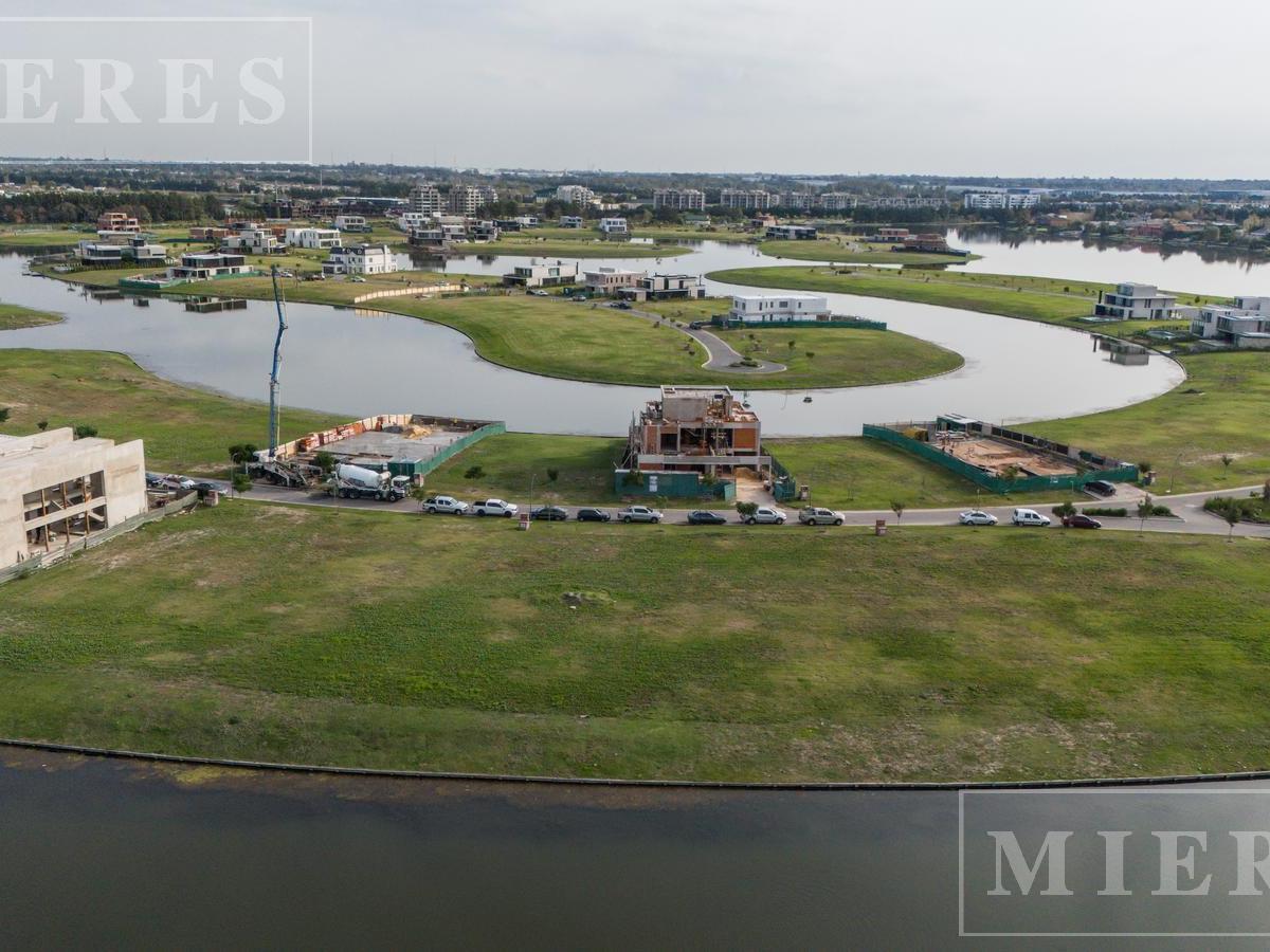 Lote en Venta a La Laguna en Los Puentes. Nordelta., Puentes, Nordelta