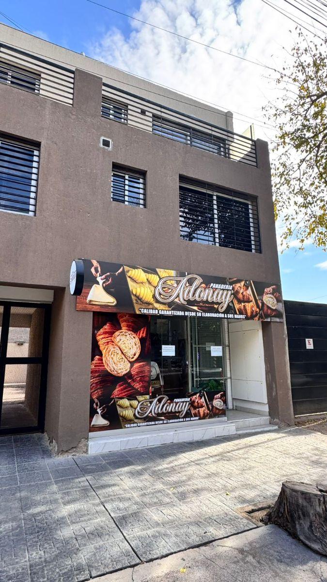 Rioja 350, Bombal, Ciudad de Mendoza