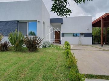 Casa · 175m² · 6 Ambientes · 4 Cocheras · Casa en Venta en El Cantón Puerto, El Cantón, Escobar