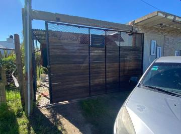 Casa · 91m² · 4 Ambientes · 1 Cochera · Casa en Villa Parque Sicardi - 13 669 y 670