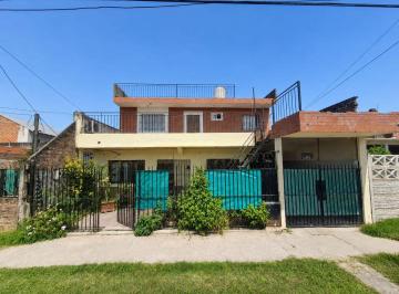 Casa de 3 ambientes, Esteban Echeverría · Venta Casa Multifamiliar en Esteban Echeverria, con Cochera