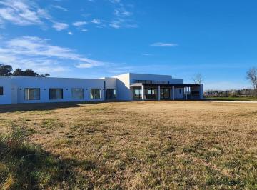Casa · 277m² · 4 Dormitorios · Venta de Casa en Las Vizcacha