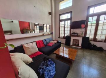 Casa · 150ha · 5 Ambientes · Venta Triplex San Telmo
