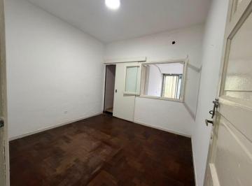 PH de 2 ambientes, San Isidro · San Isidro P. H 2 Ambientes con Patio, Sin Expensas, Próximo Av Rolón