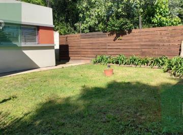 PH · 190m² · 3 Ambientes · 1 Cochera · Alquiler Casa en City Bell de un Dormitorio