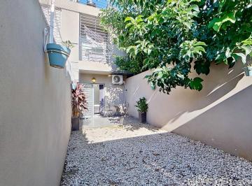 Departamento · 45m² · 2 Ambientes · 1 Cochera · Departamento 2 Ambientes con Patio y Cochera en Venta en Castelar, Morón, G. B. a. Zona Oeste