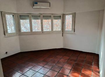 Departamento de 3 ambientes, Almagro · Muy Lindo Semipiso Frente a La Plaza Almagro