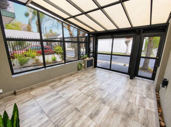 Casa · 63m² · 3 Ambientes · 1 Cochera
