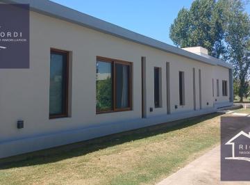 Casa · 148m² · 5 Ambientes · Venta Casa Isla del Este - Tigre - Financiacion - Permuta