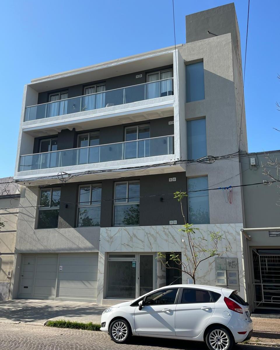 Avenida General Bartolomé Mitre 888