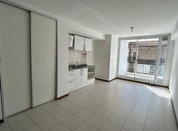 Departamento de 1 ambiente, Rosario · Monoambiente Amplio | 1 Er Piso Frente con 2 Balcones - San Juan 2933, Rosario