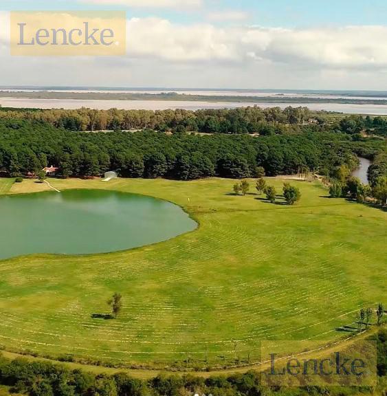 Tierra de Caballos, Otra, Uruguay
