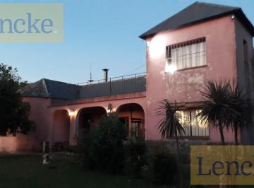 Casa · 400m² · 3 Dormitorios · Casa en Juan Gonzalez