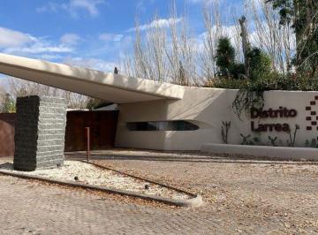 Terreno , Chacras de Coria · [ Lote Central ] Distrito Larrea - Chacras de Coria | Posesión Inmediata