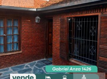 Casa · 174m² · 4 Ambientes · Casa en Santa Rosa