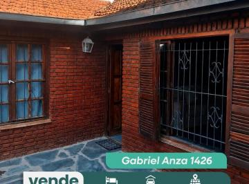 Casa · 174m² · 4 Ambientes · Casa en Santa Rosa