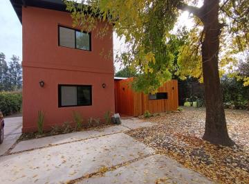 Casa · 201m² · 5 Ambientes · 2 Cocheras · Venta Casa 4 Ambientes La Peregrina a Estrenar!