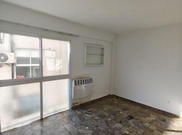Departamento · 47m² · 2 Ambientes · Recoleta | Venta 2 Ambientes Al Frente con Balcon | 47 m² | Muy Luminoso