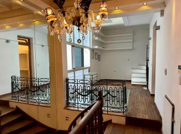 Casa de 6 ambientes, Rosario · Propiedad Exclusiva en Venta · Centro, Rosario