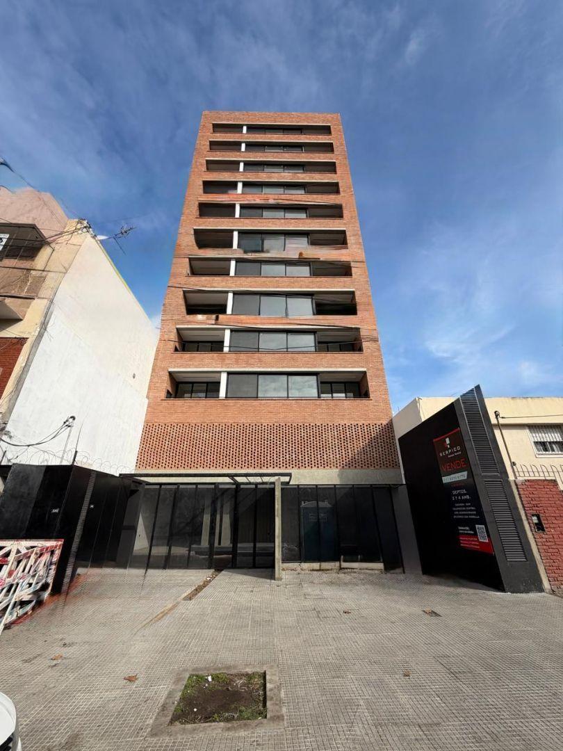 AV. MITRE 1125. Entre Garay y Juan Diaz De Solis