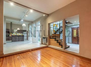 PH · 127m² · 6 Ambientes · Venta PH de 2 Dorm. con Escritorio Terraza y Patio Cubierto en Caballito