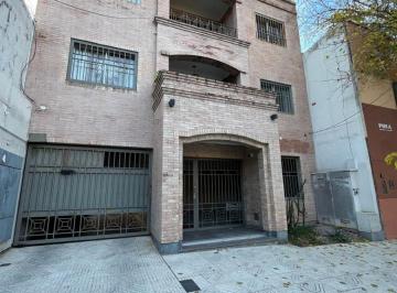 Departamento de 3 ambientes, Ciudad de Mendoza · Amplio Departamento en Quinta Sección con Cochera y Sum
