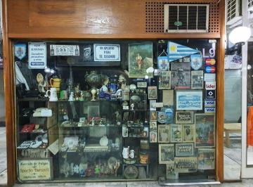 Local comercial · 18m² · Alquiler Local Comercial en Galeria Delondon