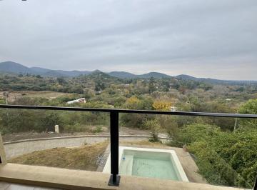 Casa · 137m² · 3 Ambientes · Venta Casa 3 Dorm Cabana - Unquillo